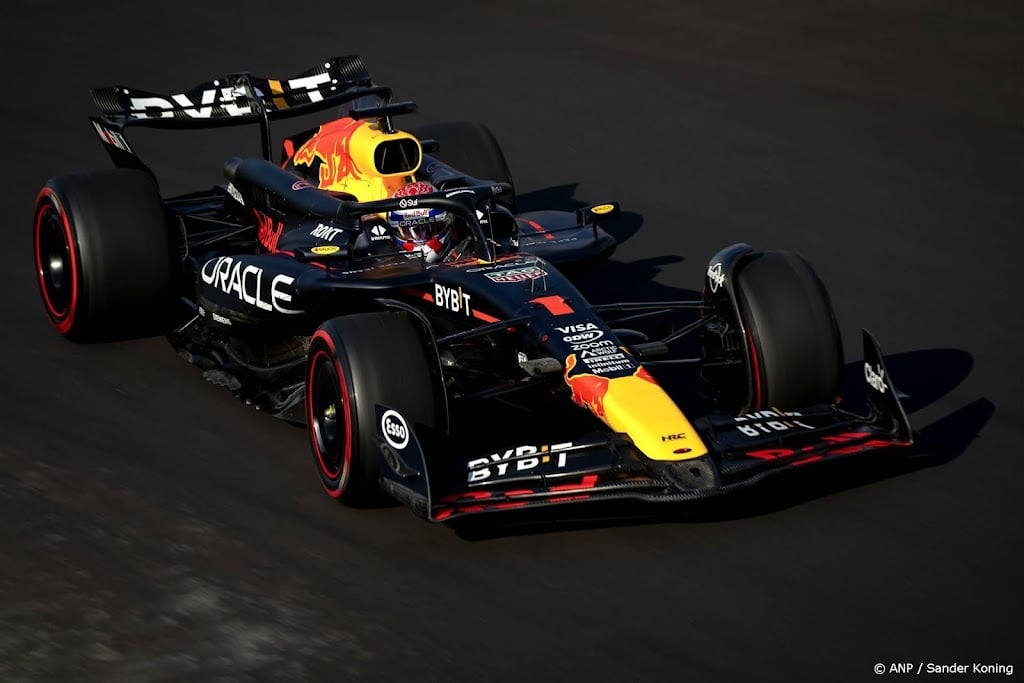 Verstappen ver van beste tijden in tweede vrije training op Monza