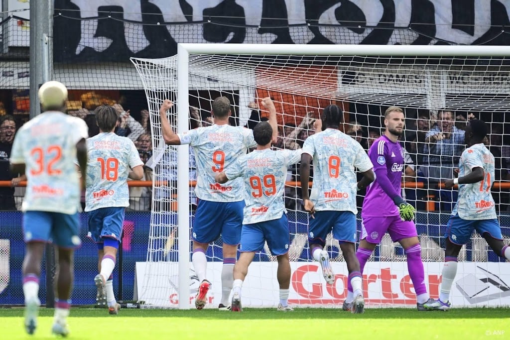 Veerman: randje zestien meter, dus rossen die bal 