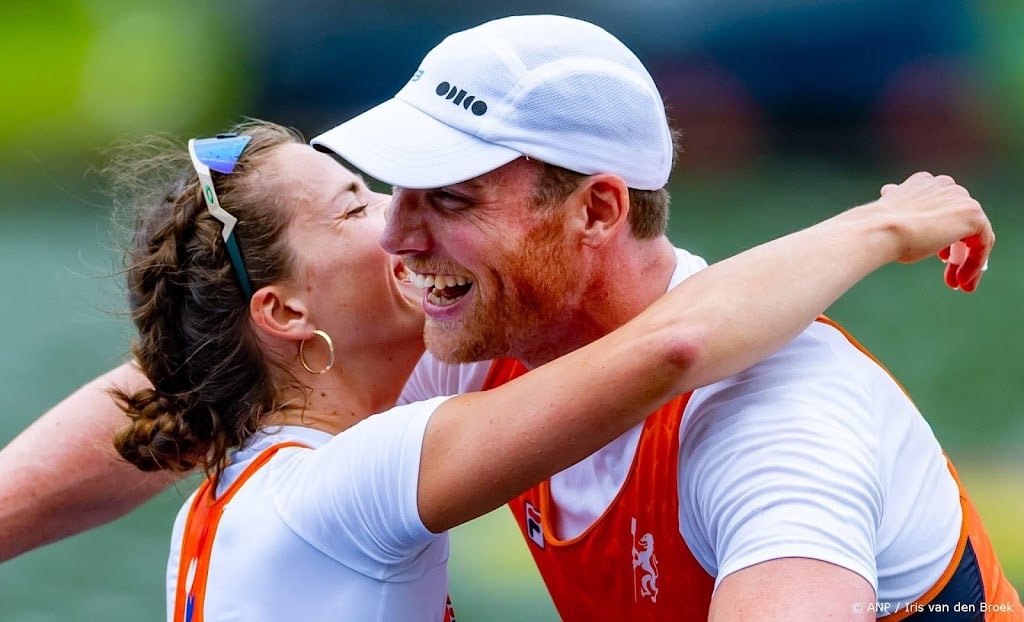 Goud op WK roeien voor niet-olympische gemengde dubbeltwee