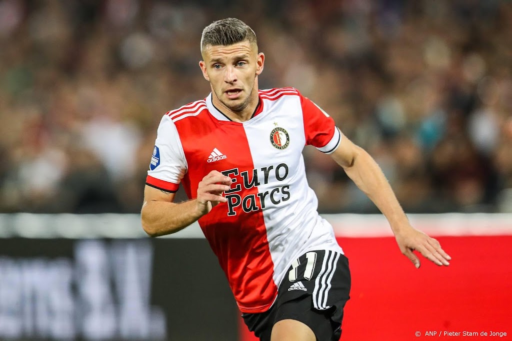 Feyenoord met Linssen in de spits tegen Slavia Praag