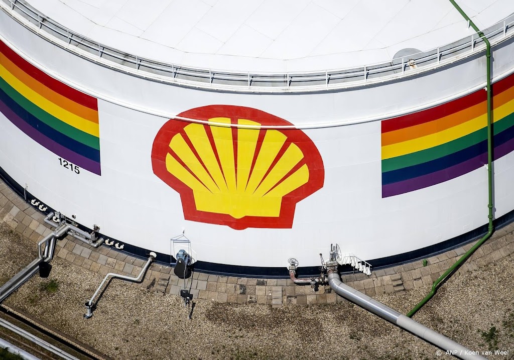 Shell wint op Damrak ondanks klimaatverwijt 