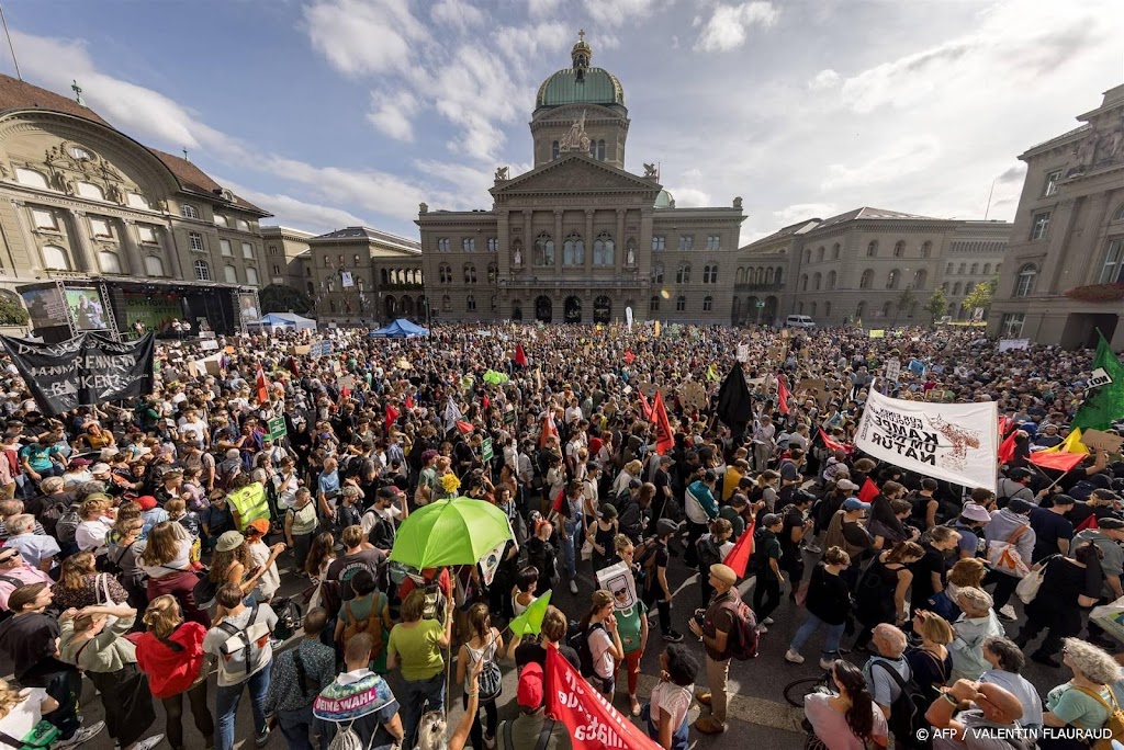Tienduizenden Zwitsers eisen actie tegen klimaatverandering