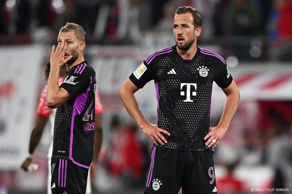 Bayern München pakt punt bij Leipzig na vroege achterstand 