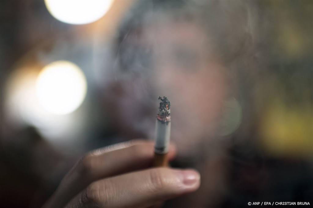 Bijna 700.000 mensen ziek door roken