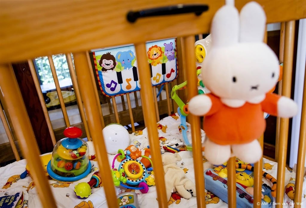 Advies: bescherm baby's tegen kinkhoest met vaccinatie werknemers