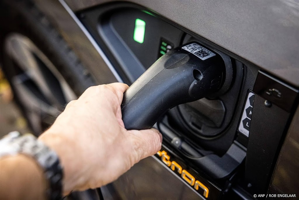 Voordeel elektrische auto verdwijnt sneller na fout Financiën