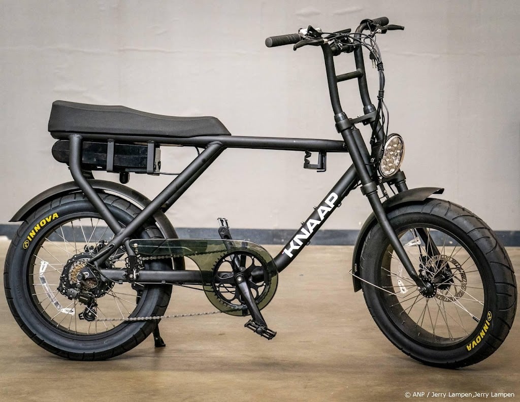 Gewonden bij brand tijdens opladen fatbike in woning Den Haag 