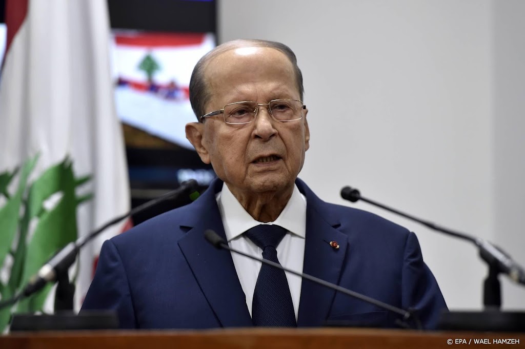 President Libanon treedt af zonder opvolger
