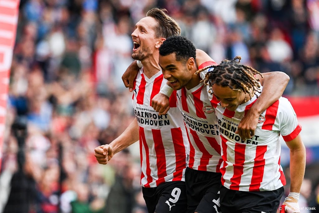 PSV klopt NEC na veel discussie over doelpunten