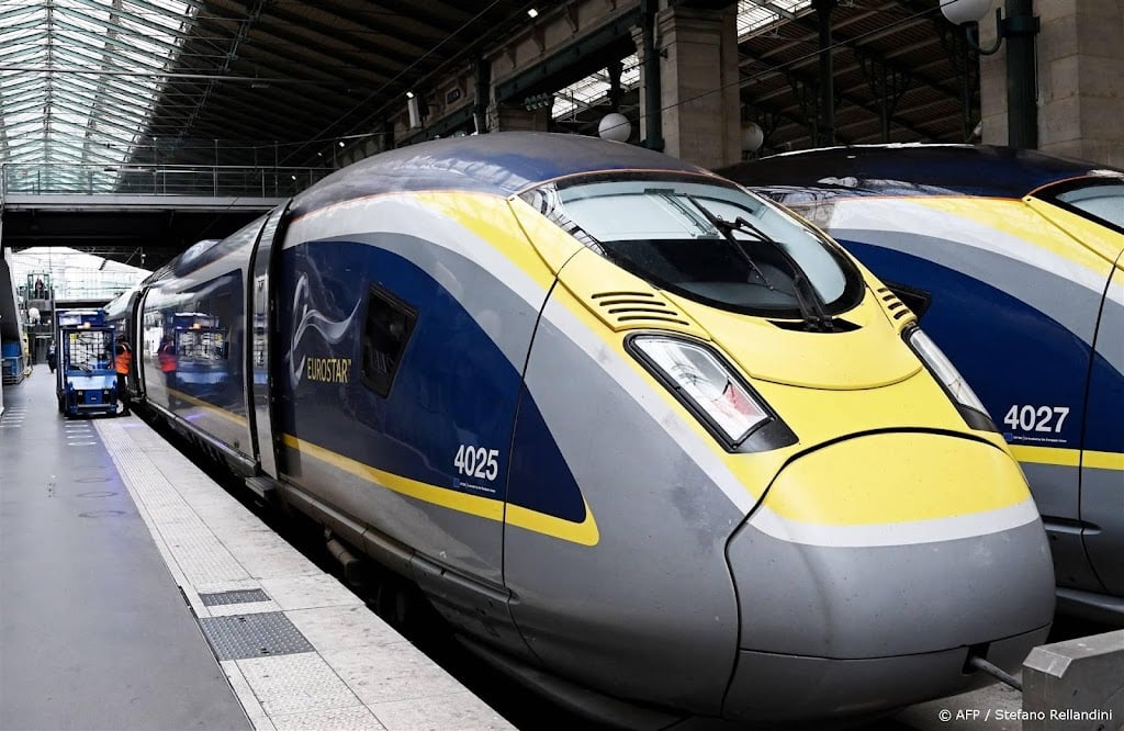 Bovenleiding valt op Eurostar-trein Rotterdam, geen treinverkeer
