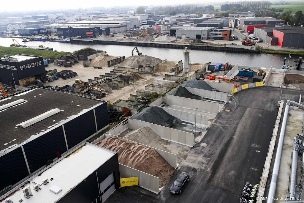 Afzetprijzen Nederlandse industrie nemen verder af