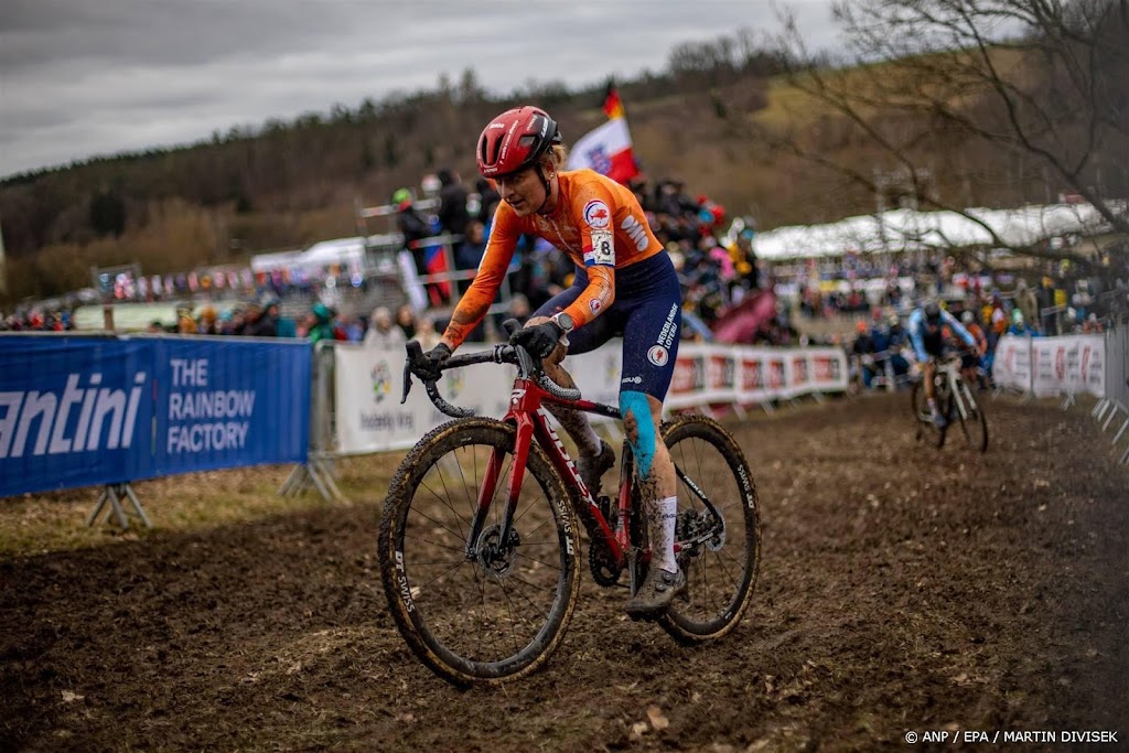 Betsema, Bakker en Kamp melden zich af voor EK veldrijden