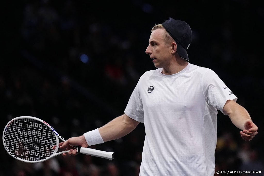 Griekspoor verliest ook op masterstoernooi Parijs van Zverev