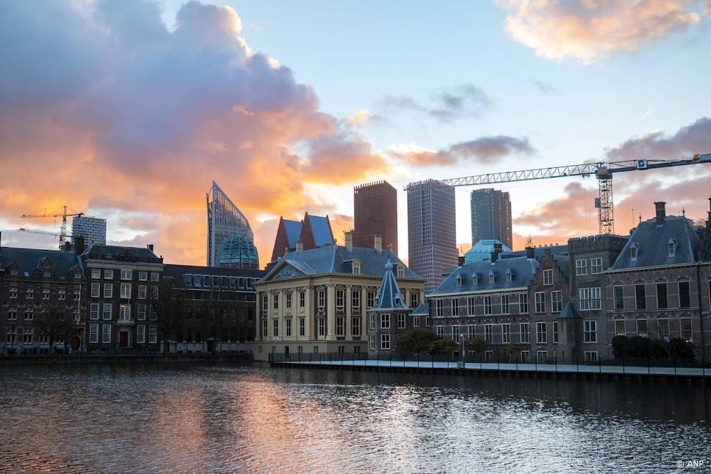 Internationale media kijken naar 'nek-aan-nekrace' in Nederland