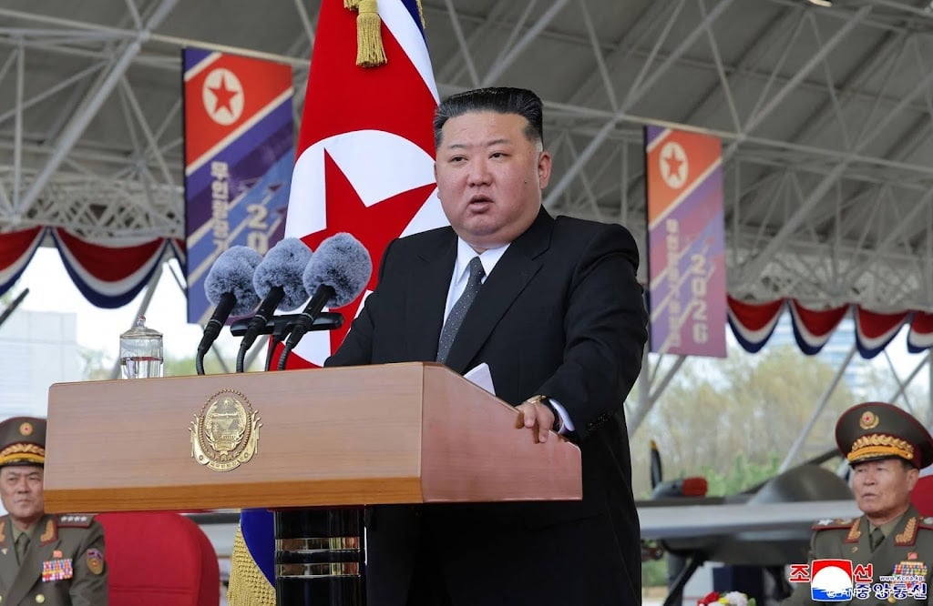 Kim noemt AI in onbemande wapens topprioriteit