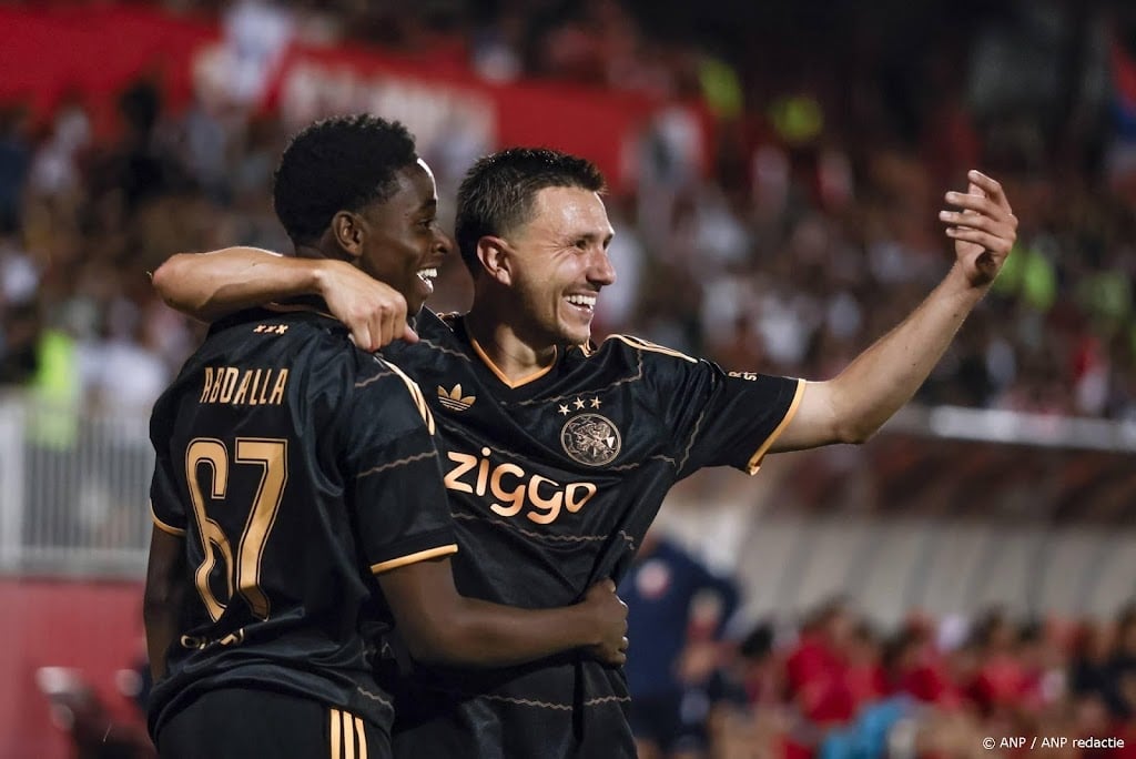 Ajax ziet Berghuis terugkeren voor thuisduel met AZ