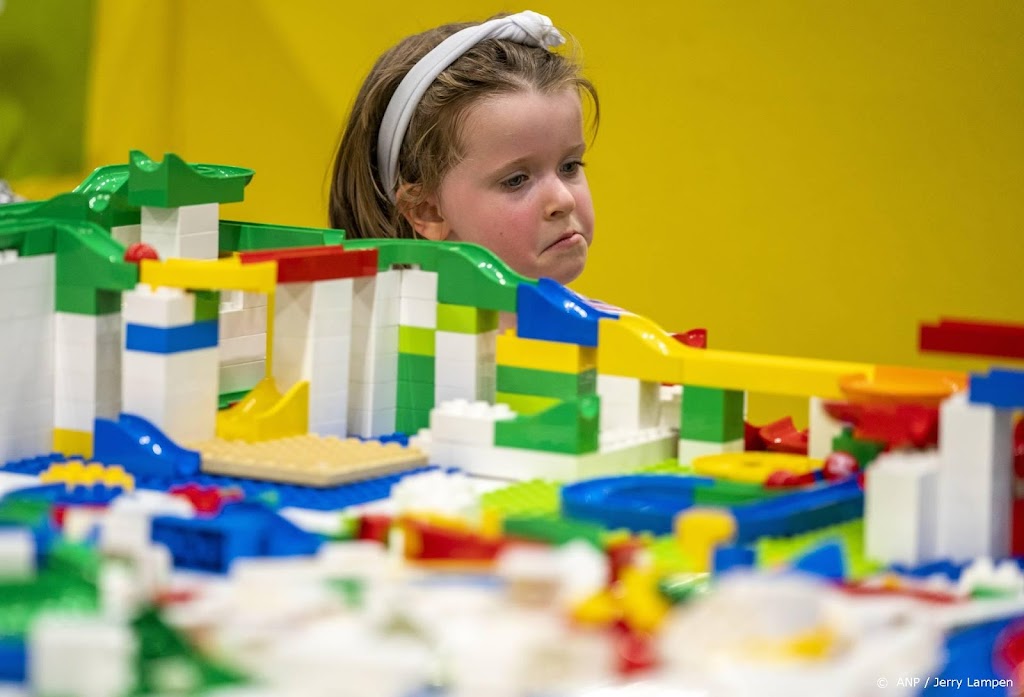 Spelletjes en knutselcadeaus dit jaar populair met Sinterklaas