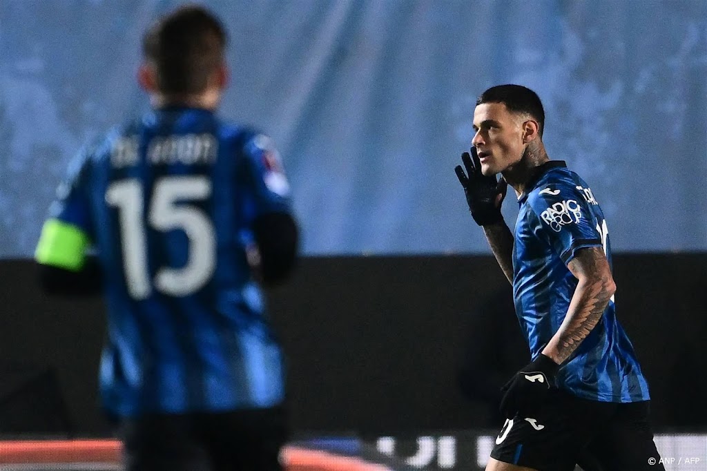 Nederlands getint Atalanta als groepswinnaar door in Europa League