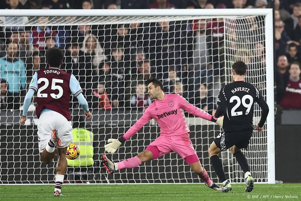 Arsenal verslaat West Ham na recordaantal treffers voor rust 