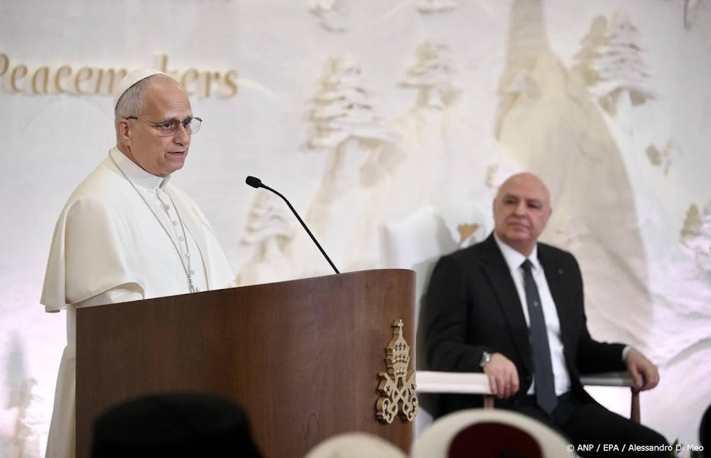 Paus vraagt Libanezen ondanks problemen in hun land te blijven