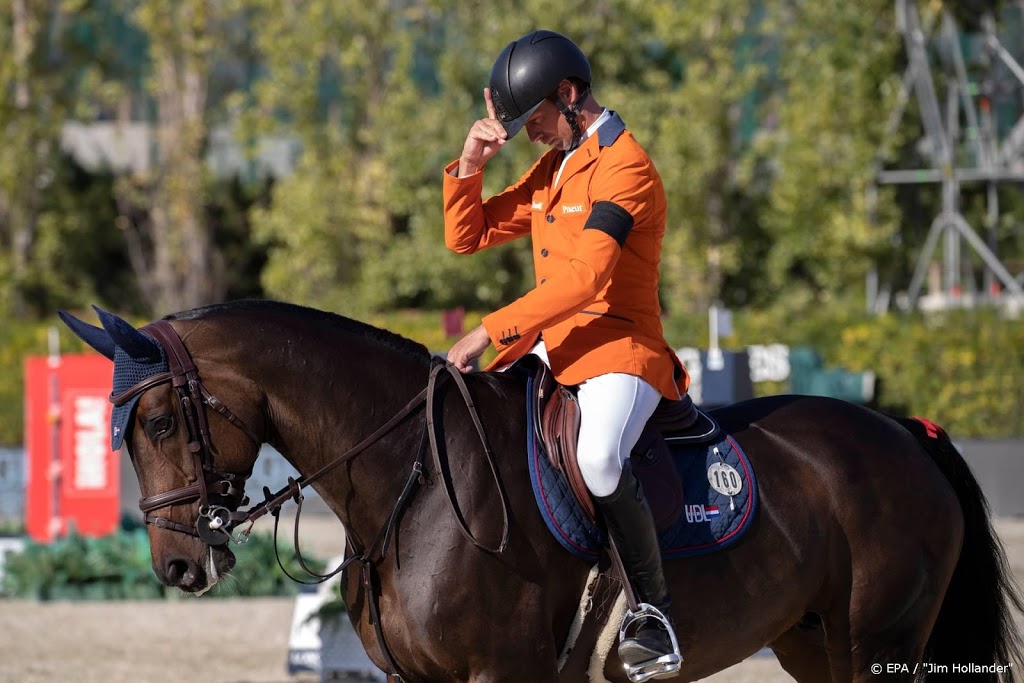 Nederlandse springruiters naast het podium in Mechelen