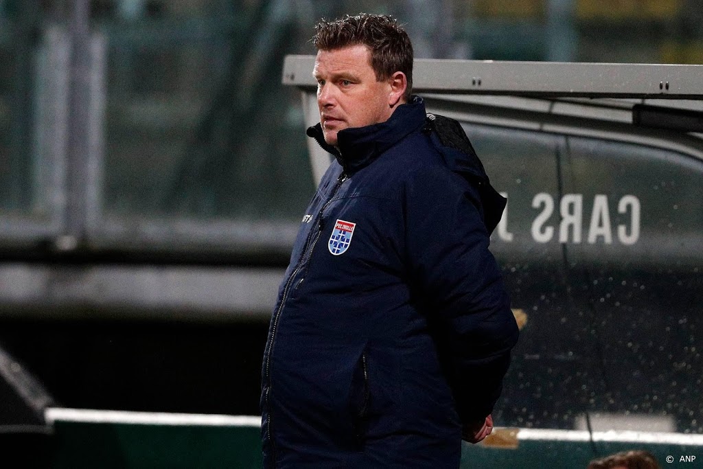Stegeman na dit seizoen weg als trainer PEC Zwolle