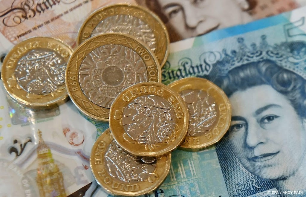 Britse bank stort per ongeluk 'kerstbonus' op 75.000 rekeningen