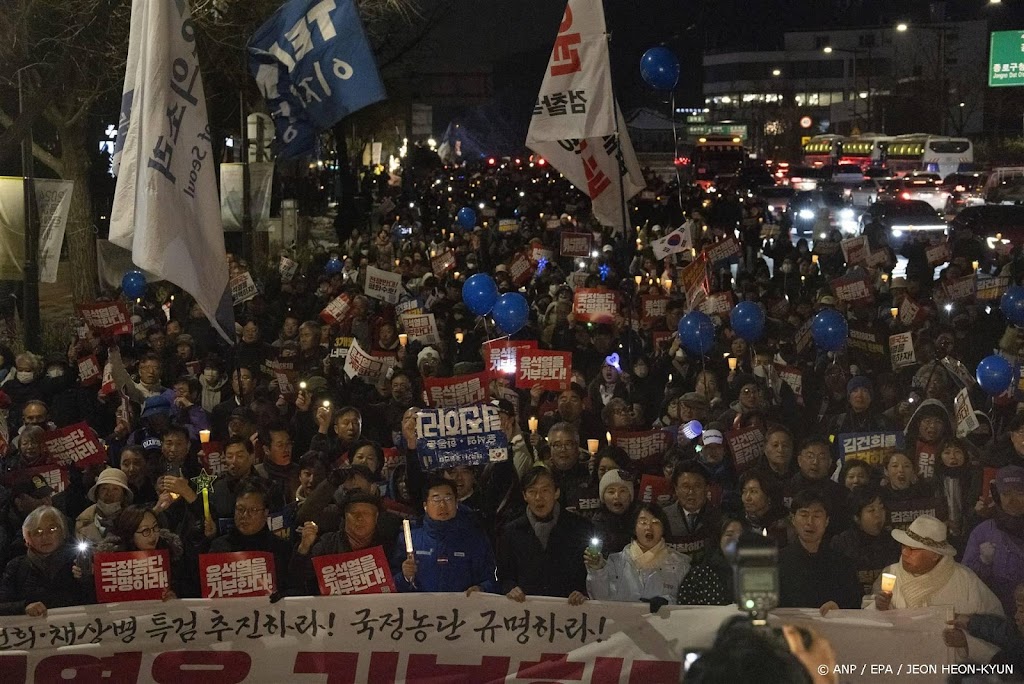 Aanklagers Zuid-Korea willen aanhouding geschorste president 