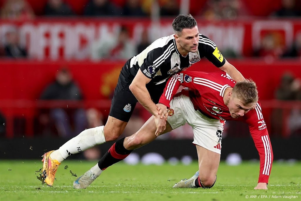 Manchester United voor de vierde keer op rij onderuit