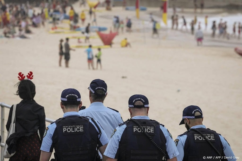 Extra politie tijdens jaarwisseling Sydney na aanslag Bondi Beach