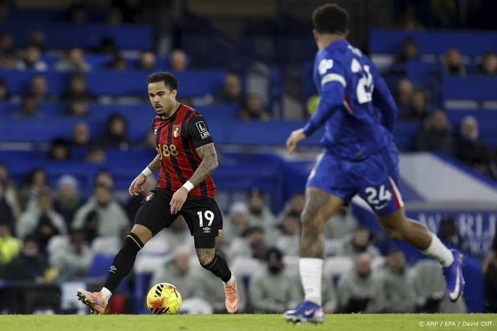 Kluivert scoort en speelt gelijk met Bournemouth bij Chelsea