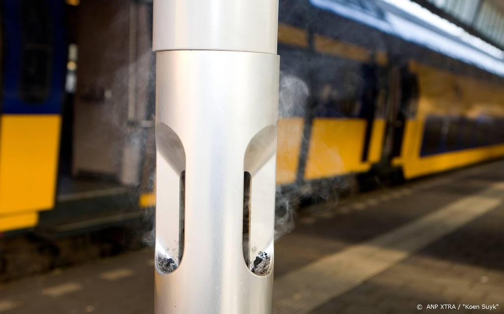 NS gaat niet extra handhaven op rookverbod