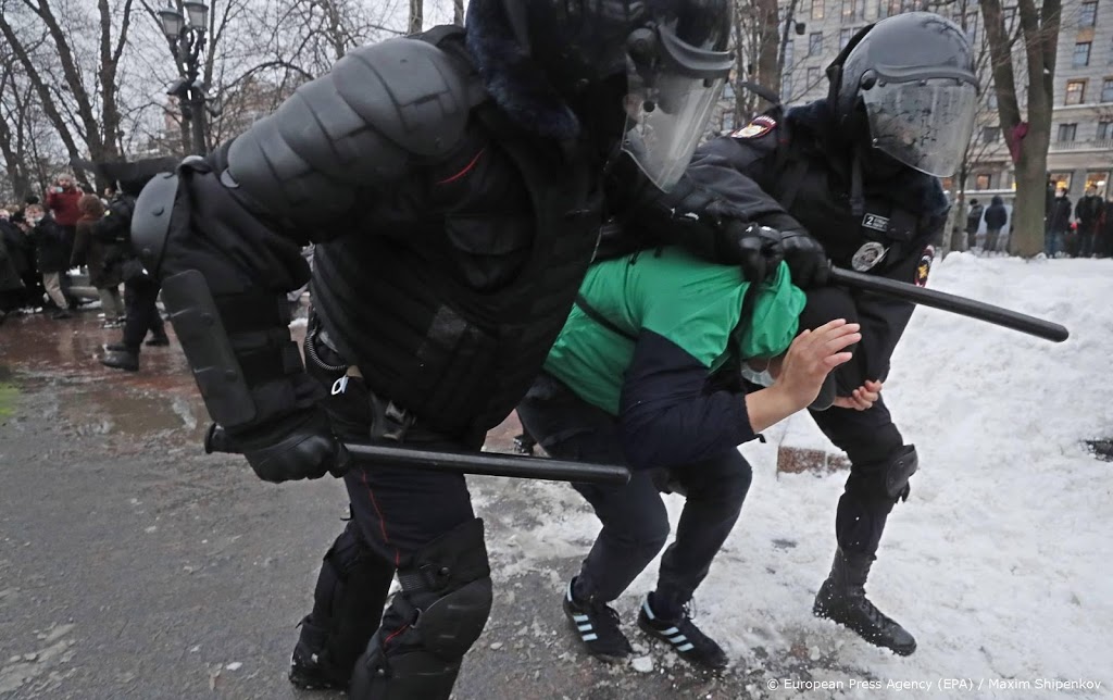 Meer dan duizend arrestaties bij protesten Russische oppositie