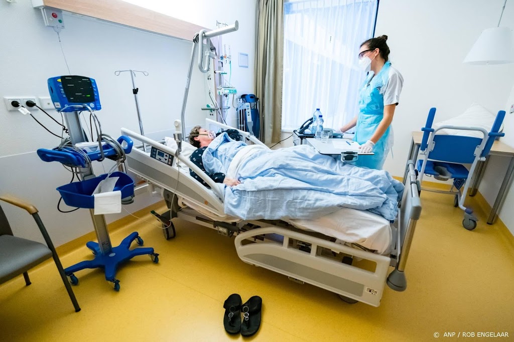 Minder coronapatiënten opgenomen in ziekenhuizen