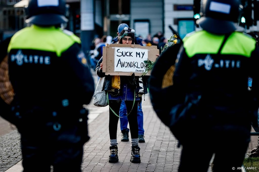 Politie verricht nog meer aanhoudingen voor opruiing