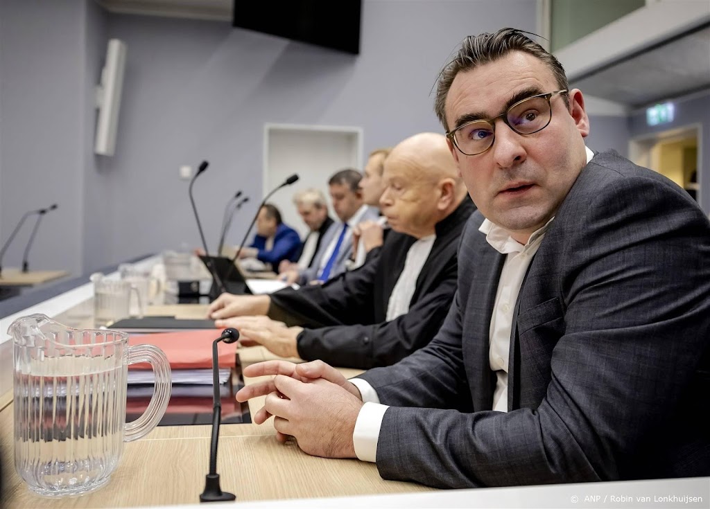 Oud-wethouders De Mos en Guernaoui horen welke straf OM eist