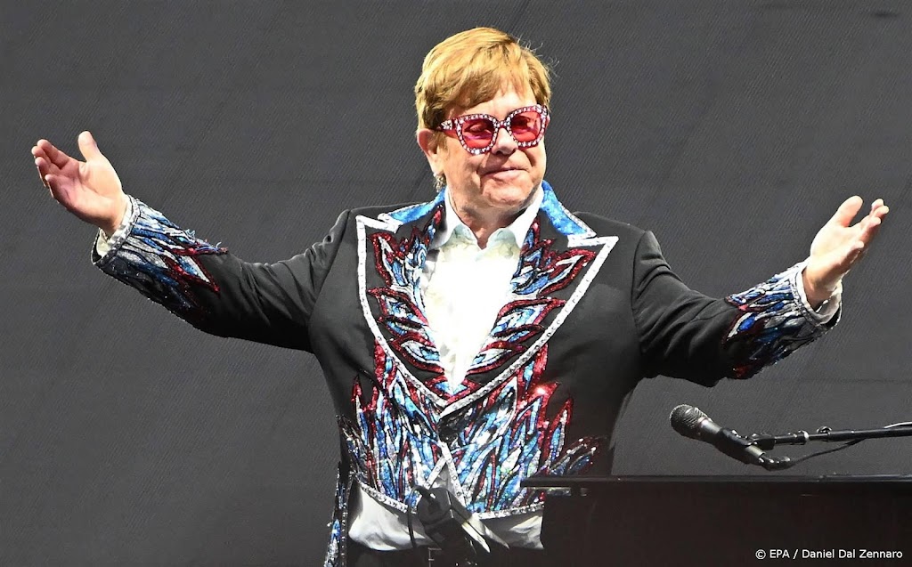 Popblad: Elton John behaalt met afscheidstournee recordopbrengst
