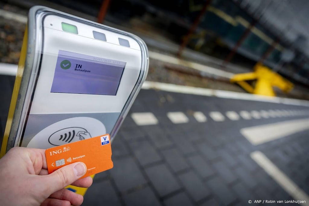 NS: meeste treinreizigers checken nog niet meteen in met bankpas