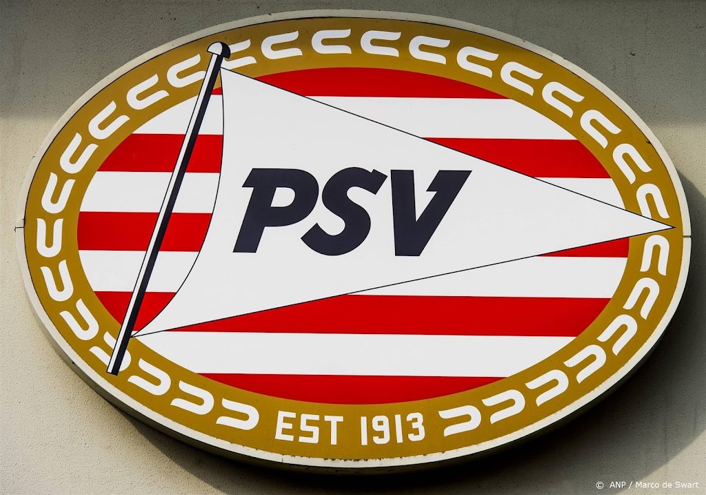 PSV vervangt grasmat in Philips-stadion