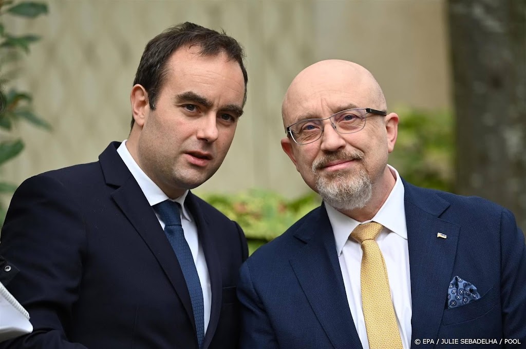 Frankrijk biedt Oekraïne meer militaire steun