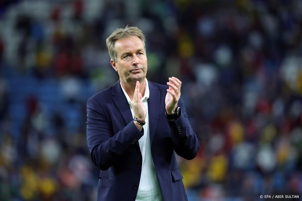 Deense bondscoach Hjulmand wuift geruchten over Ajax weg