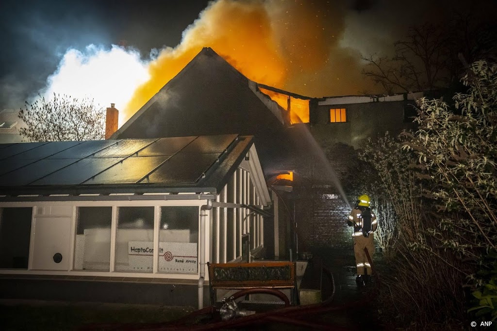Overleden persoon aangetroffen op plek van grote brand Arnhem