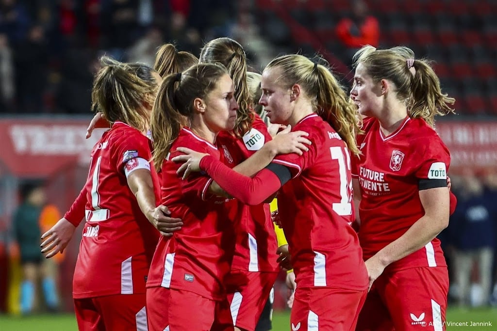 Voetbalsters FC Twente winnen inhaalduel bij sc Heerenveen