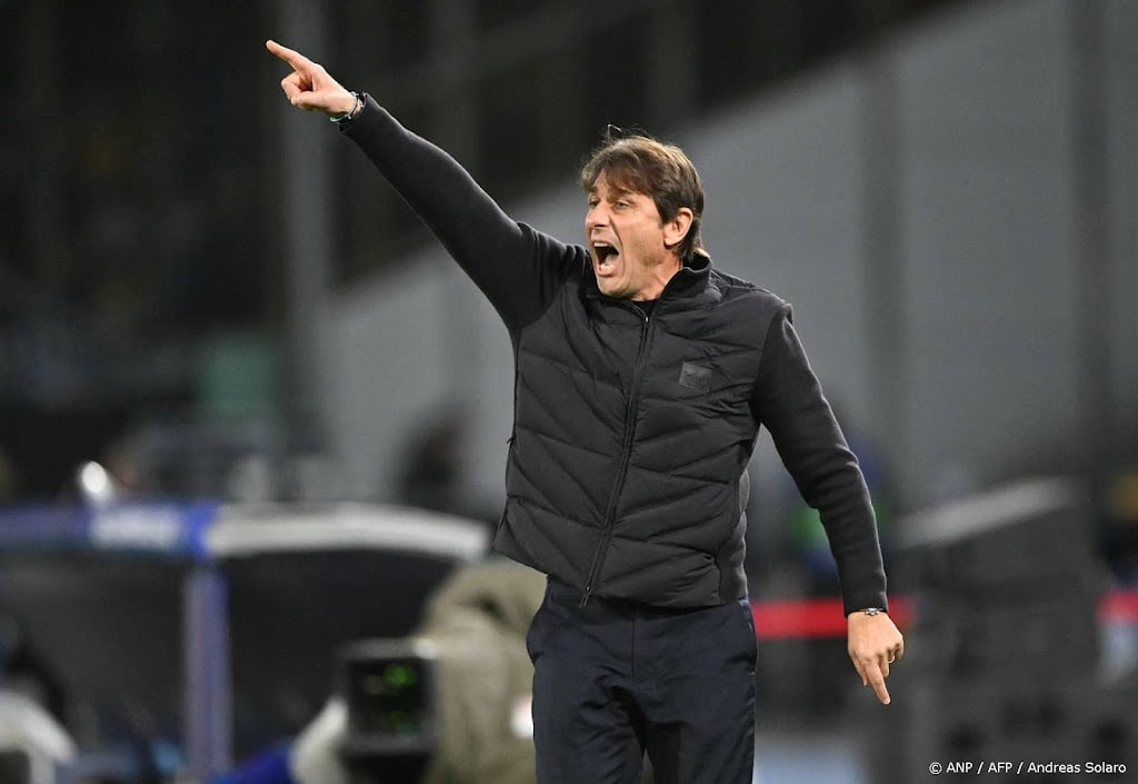 Napoli-coach Conte klaagt: voetbal gaat kapot aan moordend schema