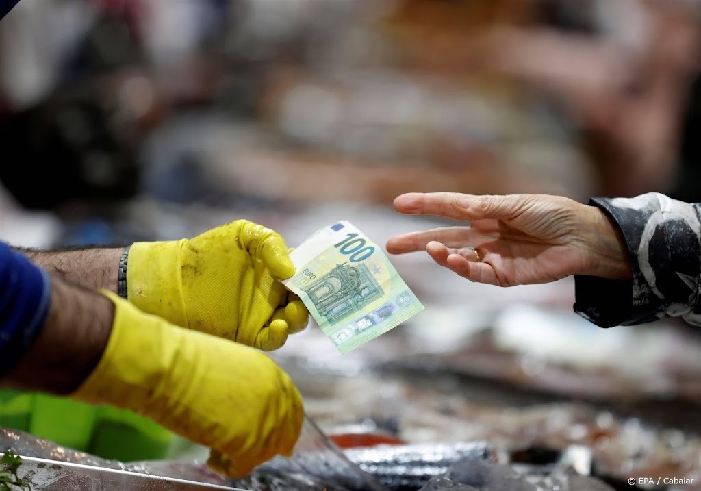 Inflatie eurolanden fiks lager, prijzen voedsel stijgen nog hard