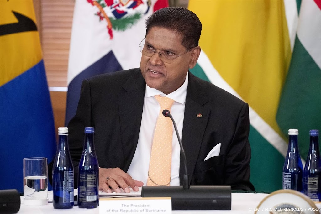 President Suriname voor medisch onderzoek naar Nederland