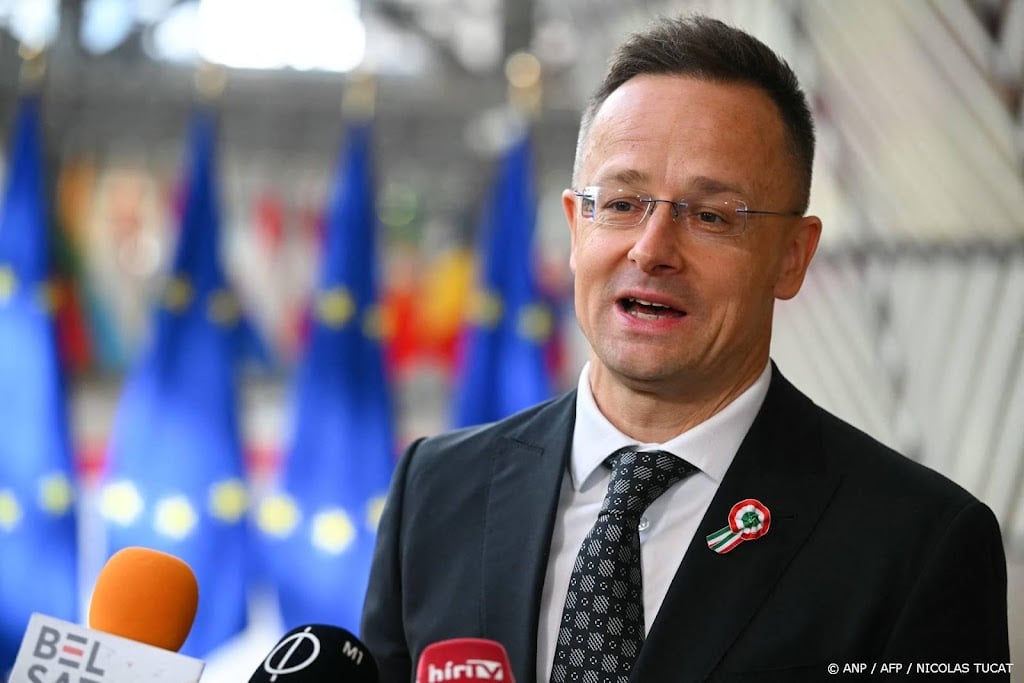 Onderzoeksmedia komen met geluidsopname Szijjártó en Lavrov