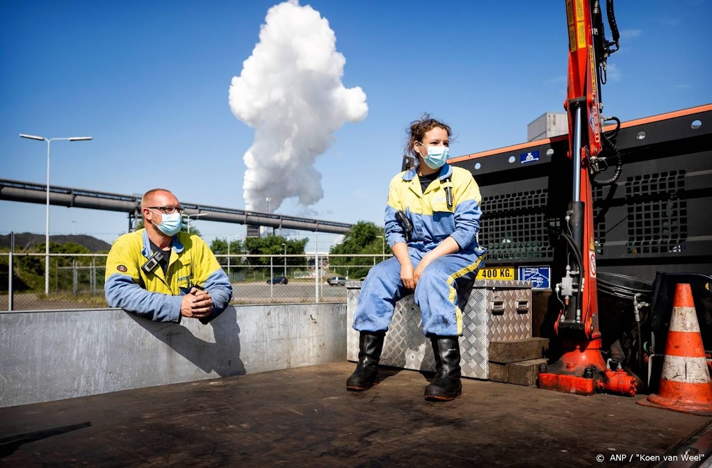 Populaire directeur Henrar 'zwaait af' bij Tata Steel