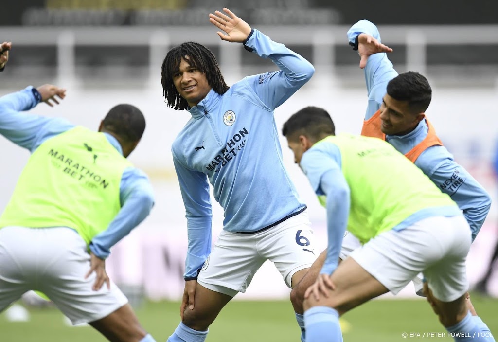 Oranje traint nog zonder Aké 