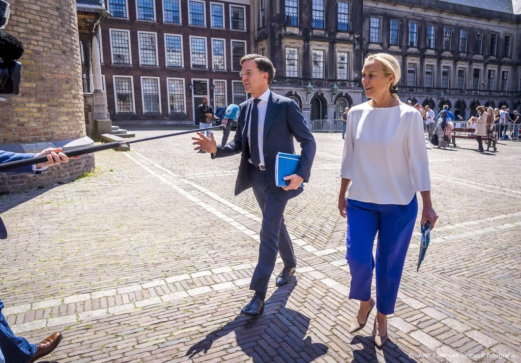 Rutte en Kaag zwijgen na bezoek aan informateur